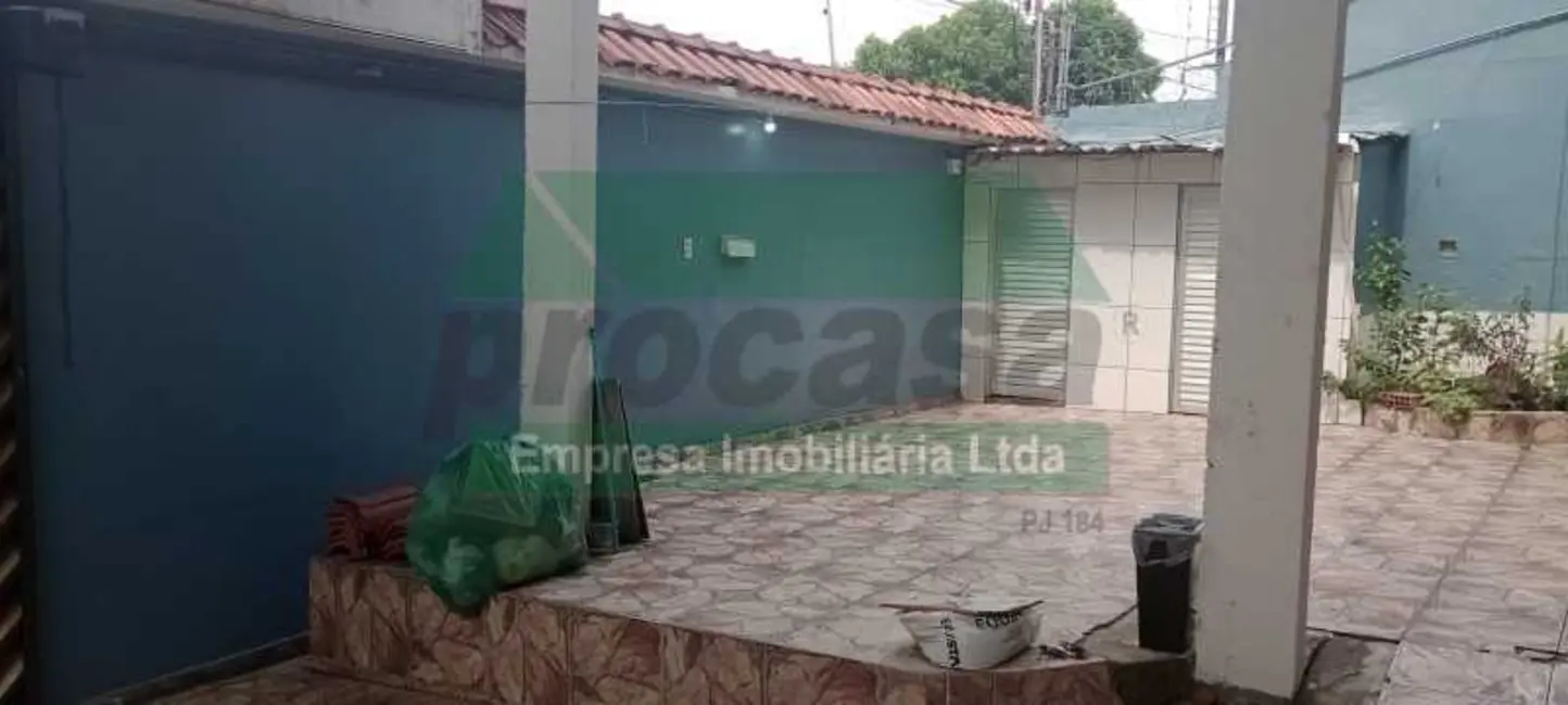 Foto 3 de Casa com 3 quartos à venda em Manaus - AM