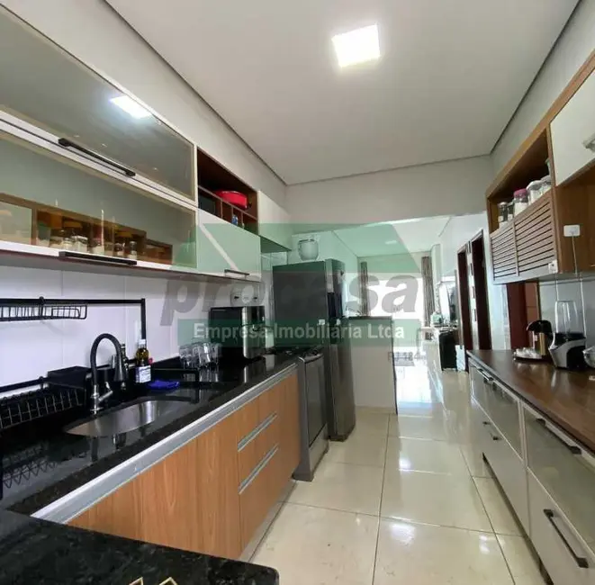 Foto 7 de Casa com 3 quartos à venda, 176m2 em Manaus - AM