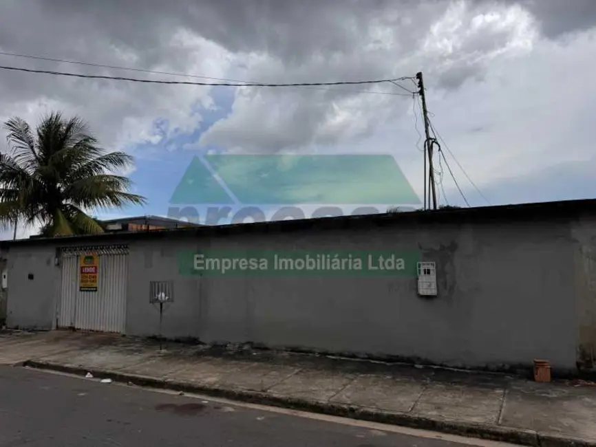 Foto 1 de Casa com 4 quartos à venda, 240m2 em Manaus - AM