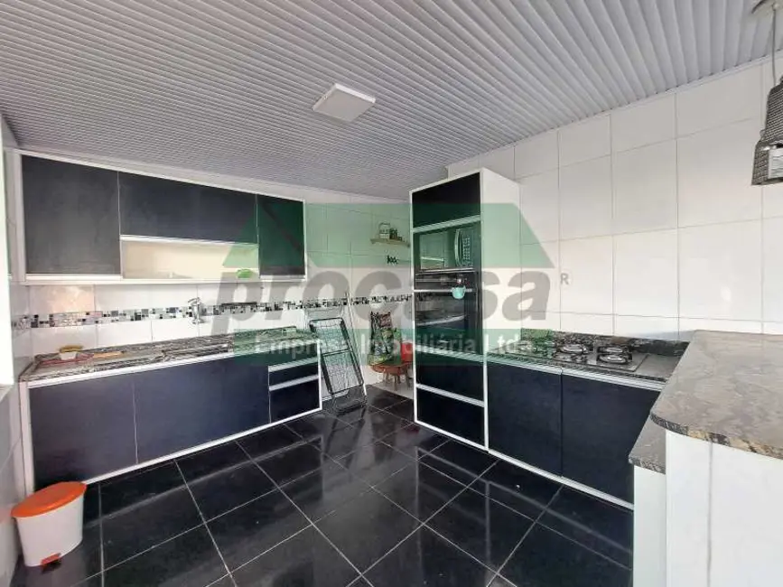 Foto 6 de Casa com 3 quartos à venda, 450m2 em Manaus - AM
