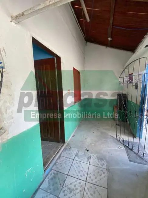 Foto 2 de Casa com 7 quartos à venda, 332m2 em Manaus - AM
