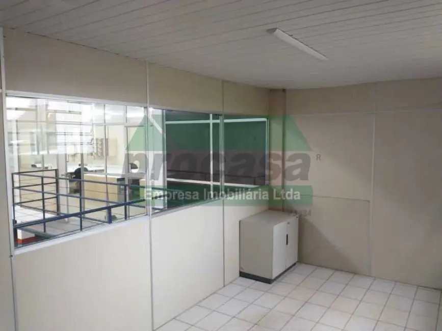 Armazém / Galpão com 4 quartos para alugar em Manaus - AM - imagem 7 Foto 7 de Armazém / Galpão com 4 quartos para alugar em Manaus - AM