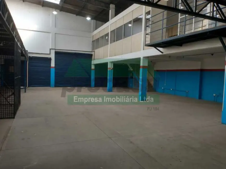 Armazém / Galpão com 4 quartos para alugar em Manaus - AM - imagem 4 Foto 4 de Armazém / Galpão com 4 quartos para alugar em Manaus - AM