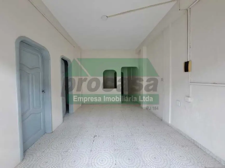 Foto 2 de Casa com 3 quartos para alugar, 90m2 em Manaus - AM