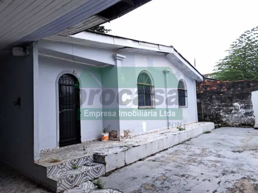 Foto 3 de Casa com 3 quartos à venda, 450m2 em Manaus - AM