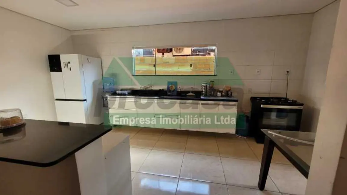 Foto 5 de Casa Comercial com 2 quartos à venda em Manaus - AM