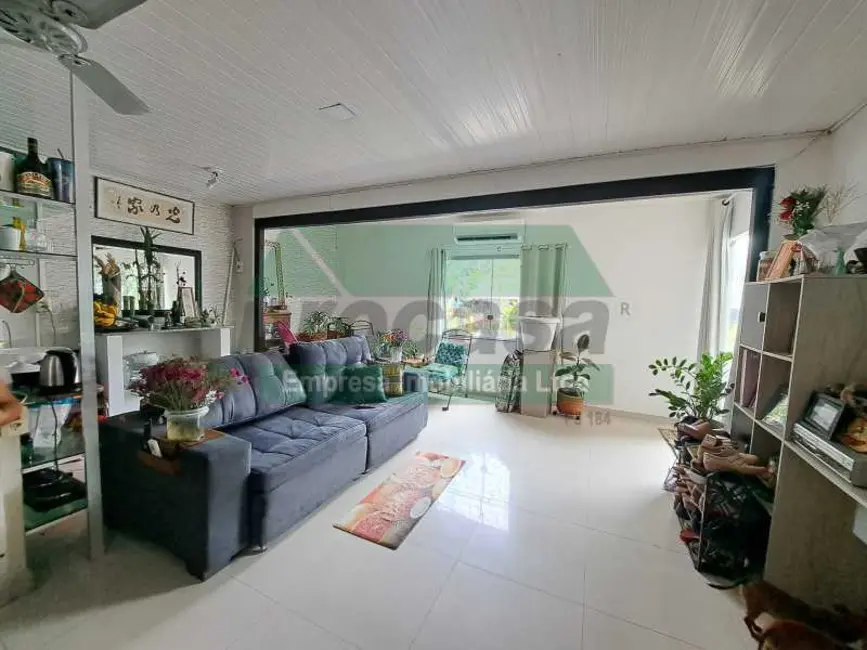 Foto 1 de Casa com 5 quartos à venda e para alugar, 360m2 em Manaus - AM