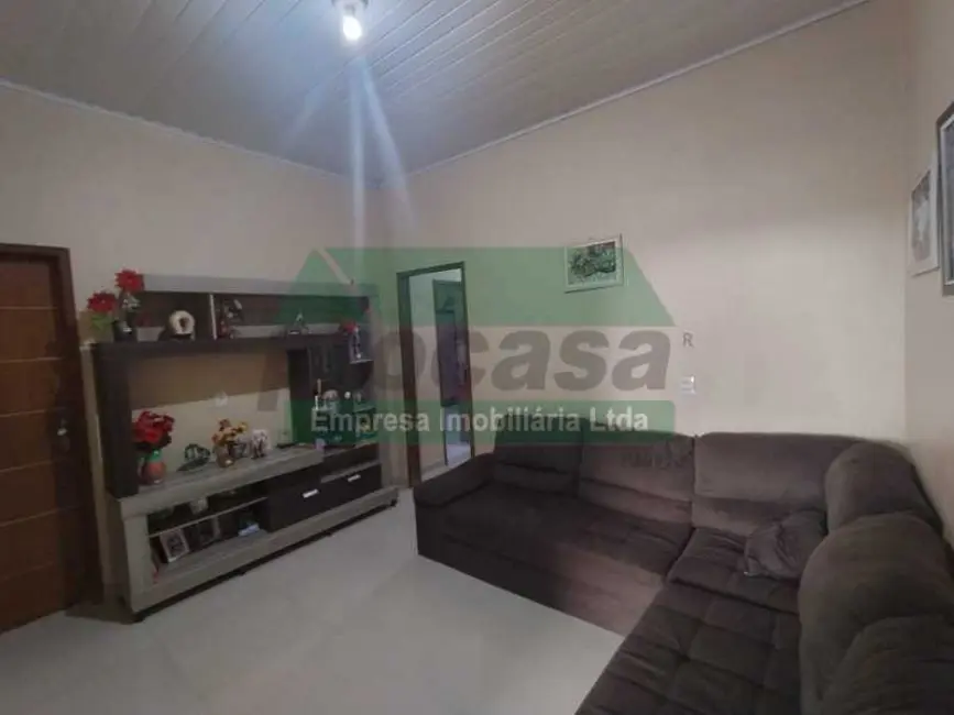Foto 1 de Casa com 4 quartos para alugar, 184m2 em Manaus - AM