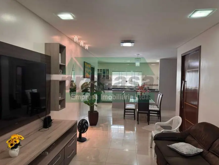 Foto 4 de Casa com 6 quartos à venda, 500m2 em Manaus - AM