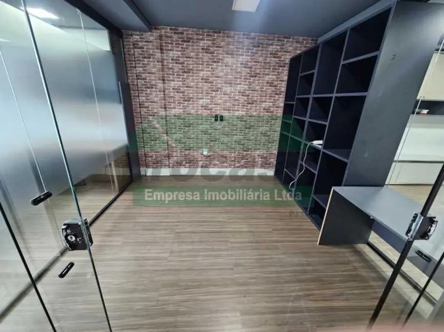 Foto 1 de Sala Comercial para alugar, 60m2 em Manaus - AM