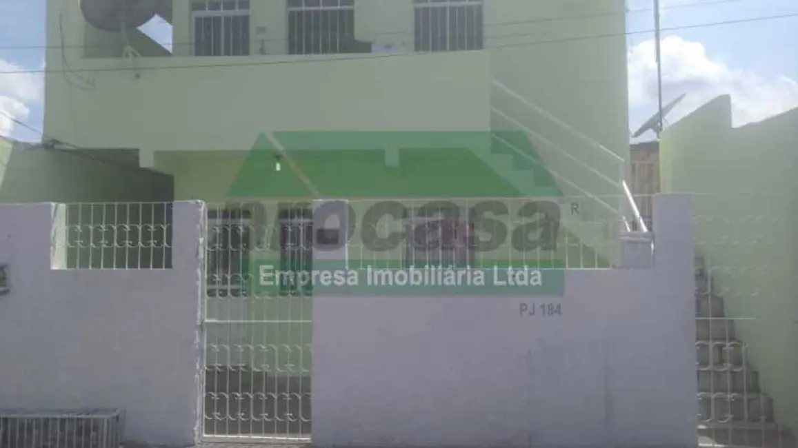 Foto 2 de Casa com 8 quartos à venda, 220m2 em Manaus - AM