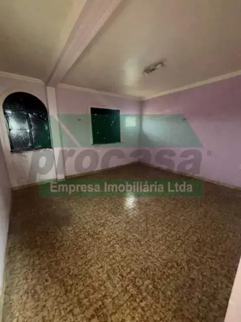 Casa Comercial com 5 quartos à venda, 300m2 em Manaus - AM - imagem 9 Foto 9 de Casa Comercial com 5 quartos à venda, 300m2 em Manaus - AM