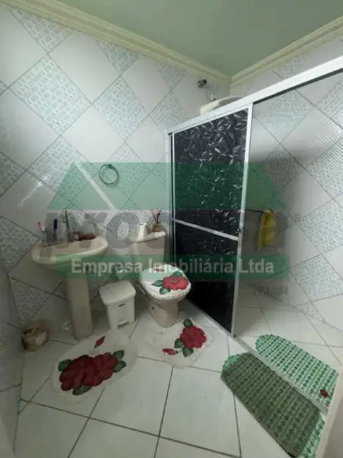 Casa Comercial com 5 quartos à venda, 300m2 em Manaus - AM - imagem 8 Foto 8 de Casa Comercial com 5 quartos à venda, 300m2 em Manaus - AM