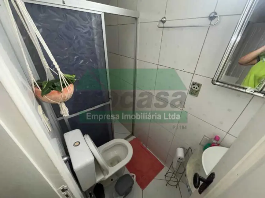 Foto 2 de Casa Comercial com 5 quartos à venda, 300m2 em Manaus - AM