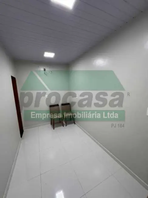 Casa Comercial com 5 quartos à venda, 103m2 em Manaus - AM - imagem 9 Foto 9 de Casa Comercial com 5 quartos à venda, 103m2 em Manaus - AM