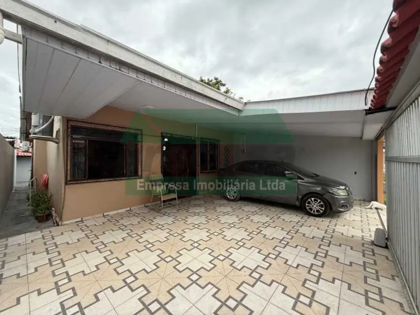 Foto 2 de Casa com 2 quartos à venda, 170m2 em Manaus - AM