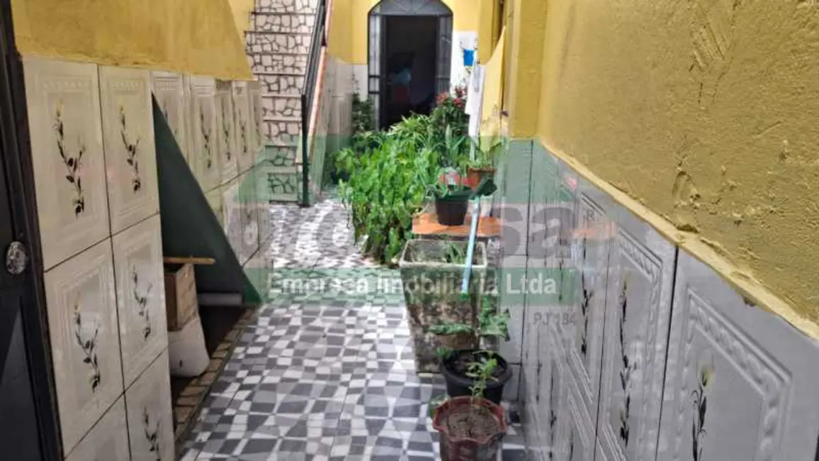 Foto 2 de Casa com 7 quartos à venda, 360m2 em Manaus - AM
