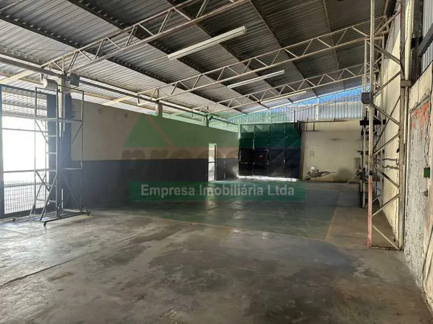 Armazém / Galpão para alugar, 400m2 em Manaus - AM - imagem 2 Foto 2 de Armazém / Galpão para alugar, 400m2 em Manaus - AM