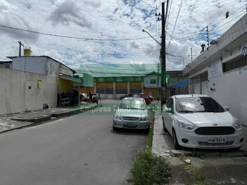 Foto 3 de Casa com 2 quartos à venda, 200m2 em Manaus - AM