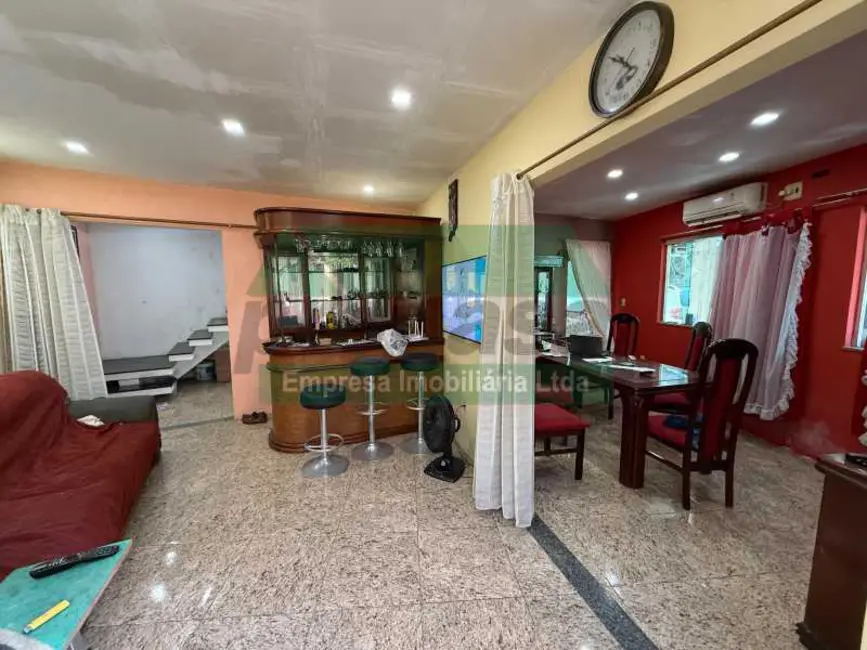 Casa com 4 quartos à venda, 576m2 em Manaus - AM - imagem 5 Foto 5 de Casa com 4 quartos à venda, 576m2 em Manaus - AM