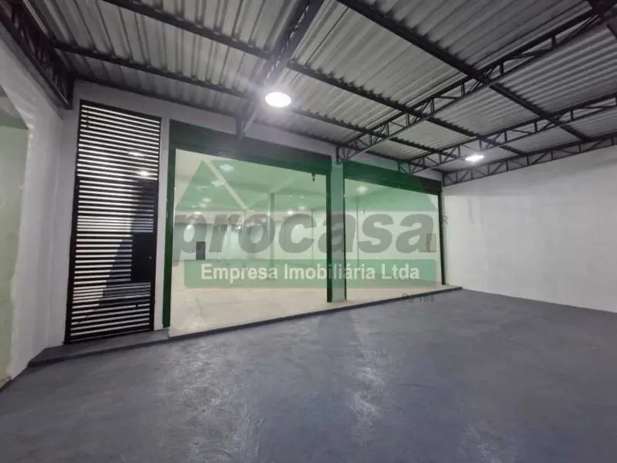 Armazém / Galpão para alugar, 350m2 em Manaus - AM - imagem 1 Foto 1 de Armazém / Galpão para alugar, 350m2 em Manaus - AM