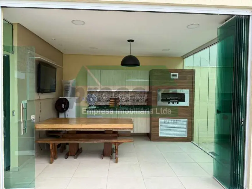 Casa de Condomínio com 3 quartos à venda, 350m2 em Manaus - AM - imagem 8 Foto 8 de Casa de Condomínio com 3 quartos à venda, 350m2 em Manaus - AM