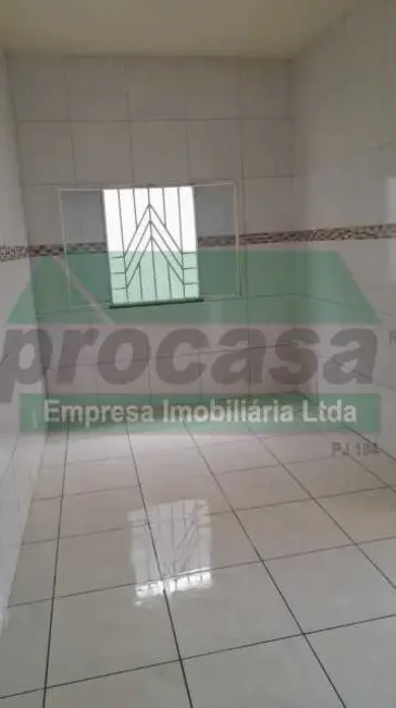 Foto 2 de Casa com 2 quartos à venda, 200m2 em Manaus - AM