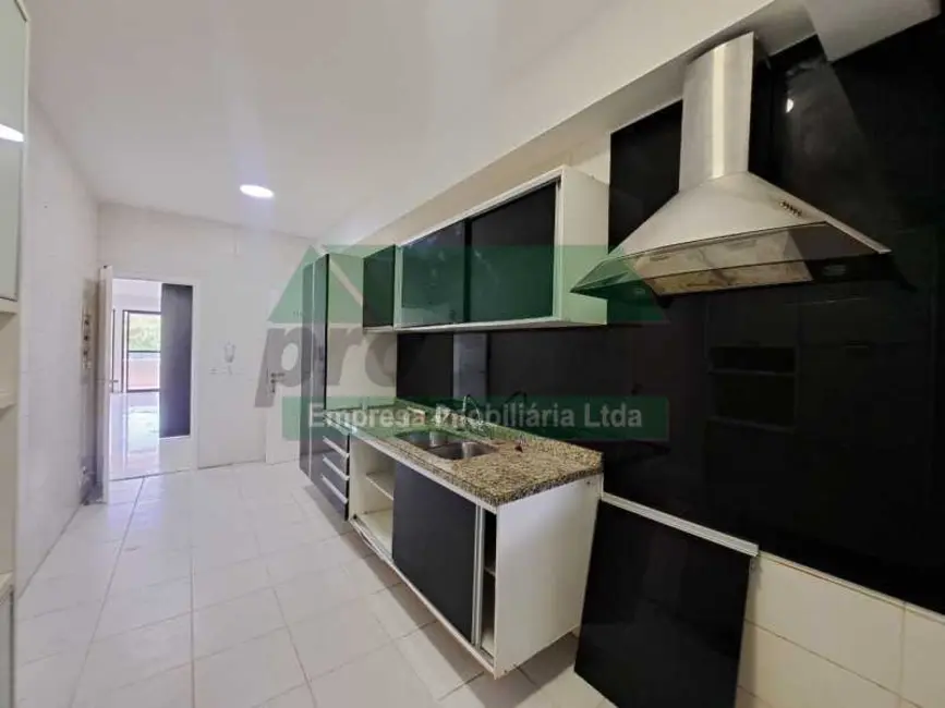 Foto 2 de Apartamento com 4 quartos à venda, 200m2 em Manaus - AM