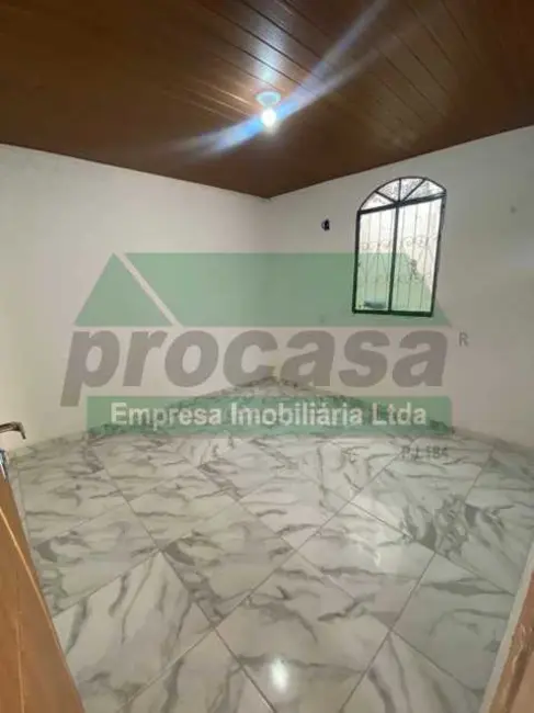 Foto 2 de Casa com 2 quartos à venda, 200m2 em Manaus - AM