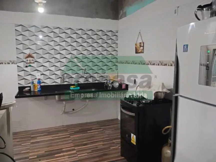 Foto 3 de Casa com 2 quartos à venda, 200m2 em Manaus - AM