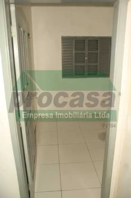 Casa com 2 quartos para alugar, 91m2 em Manaus - AM - imagem 6 Foto 6 de Casa com 2 quartos para alugar, 91m2 em Manaus - AM