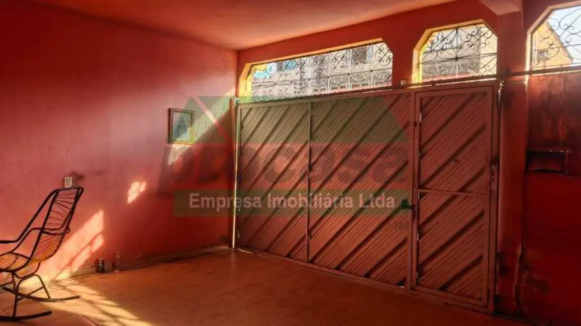 Foto 3 de Casa com 9 quartos à venda, 200m2 em Manaus - AM