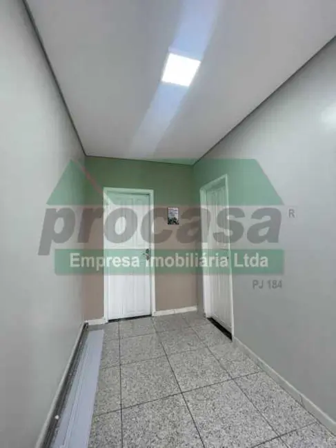 Casa com 3 quartos para alugar, 150m2 em Manaus - AM - imagem 7 Foto 7 de Casa com 3 quartos para alugar, 150m2 em Manaus - AM
