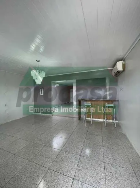 Casa com 3 quartos para alugar, 150m2 em Manaus - AM - imagem 2 Foto 2 de Casa com 3 quartos para alugar, 150m2 em Manaus - AM