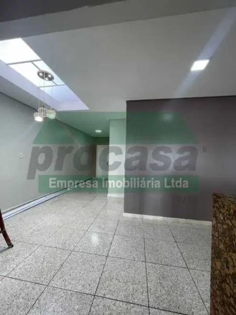 Casa com 3 quartos para alugar, 150m2 em Manaus - AM - imagem 4 Foto 4 de Casa com 3 quartos para alugar, 150m2 em Manaus - AM
