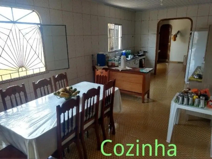 Foto 3 de Casa com 8 quartos à venda, 500m2 em Manaus - AM