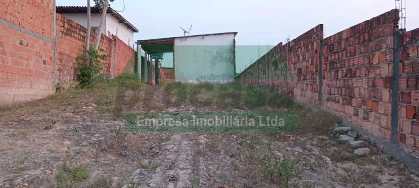 Foto 1 de Terreno / Lote à venda, 405m2 em Manaus - AM