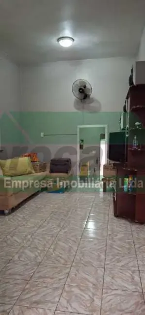 Casa com 4 quartos para alugar, 210m2 em Manaus - AM - imagem 9 Foto 9 de Casa com 4 quartos para alugar, 210m2 em Manaus - AM