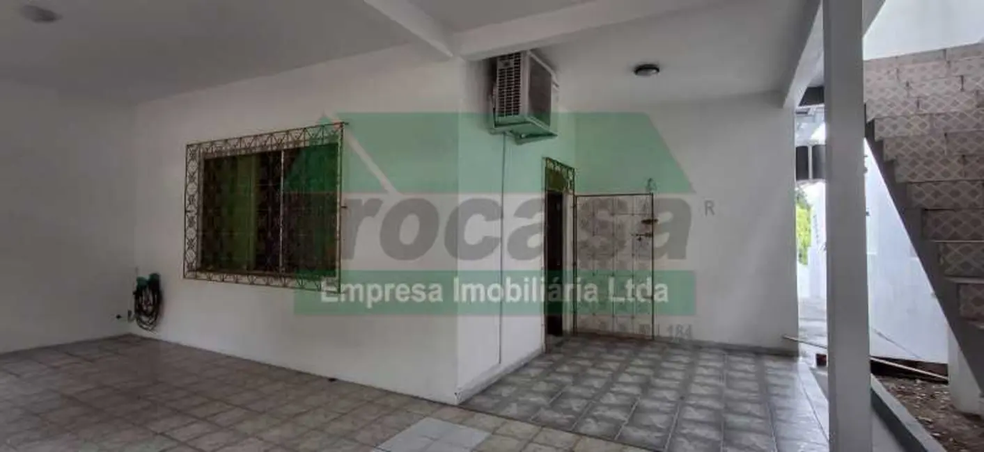 Casa com 4 quartos para alugar, 210m2 em Manaus - AM - imagem 3 Foto 3 de Casa com 4 quartos para alugar, 210m2 em Manaus - AM