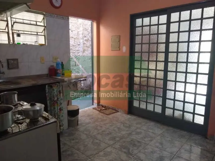 Casa com 5 quartos à venda, 150m2 em Manaus - AM - imagem 6 Foto 6 de Casa com 5 quartos à venda, 150m2 em Manaus - AM