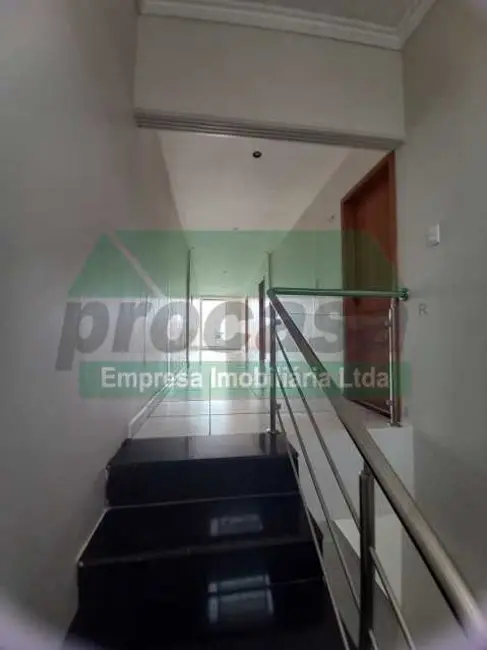 Foto 4 de Casa de Condomínio com 4 quartos para alugar, 256m2 em Manaus - AM