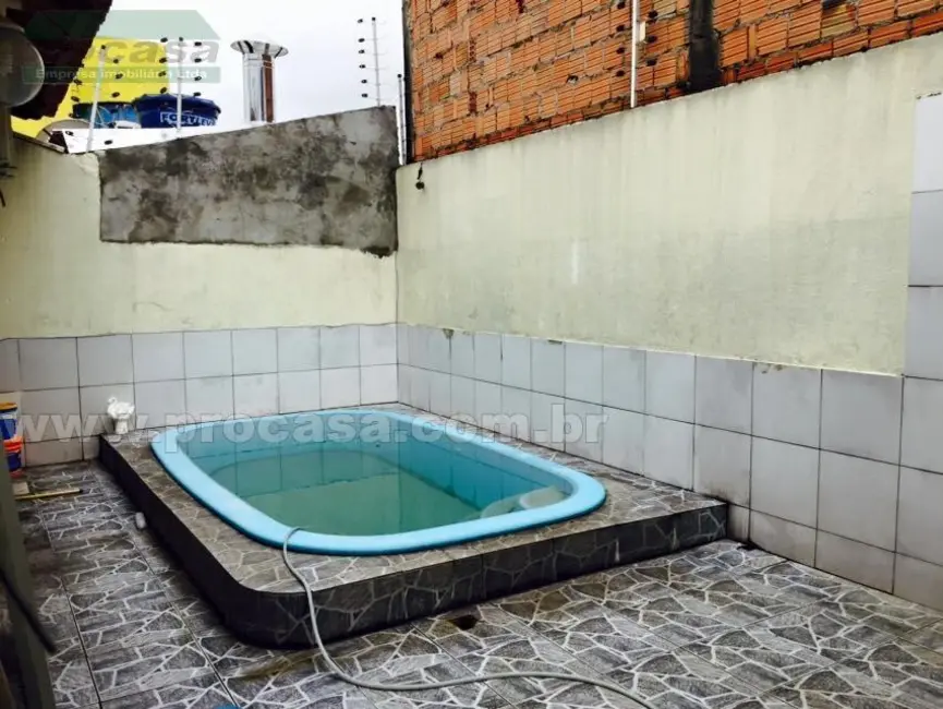 Casa com 2 quartos à venda e para alugar, 55m2 em Manaus - AM - imagem 3 Foto 3 de Casa com 2 quartos à venda e para alugar, 55m2 em Manaus - AM