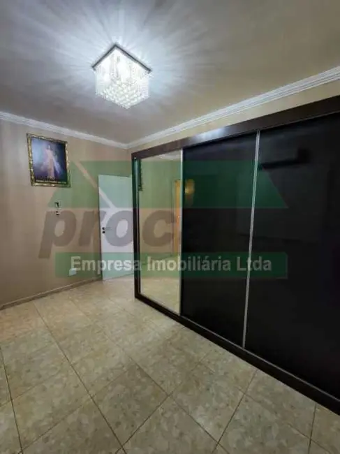Apartamento com 2 quartos para alugar, 93m2 em Manaus - AM - imagem 8 Foto 8 de Apartamento com 2 quartos para alugar, 93m2 em Manaus - AM