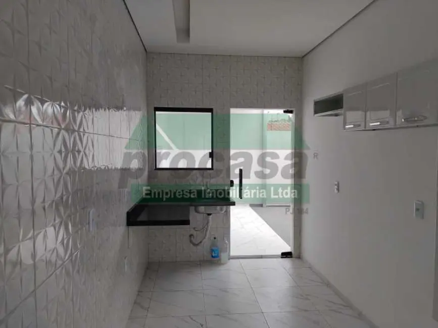 Foto 4 de Casa com 2 quartos para alugar, 348m2 em Manaus - AM