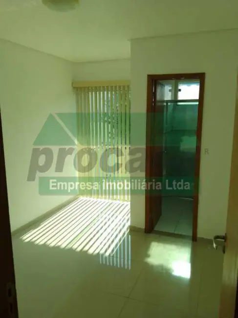 Foto 8 de Casa de Condomínio com 4 quartos para alugar, 250m2 em Manaus - AM