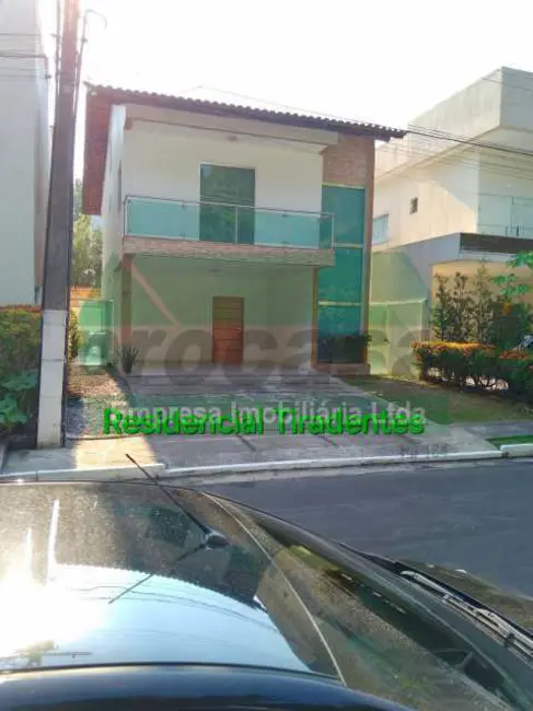 Foto 1 de Casa de Condomínio com 4 quartos para alugar, 250m2 em Manaus - AM