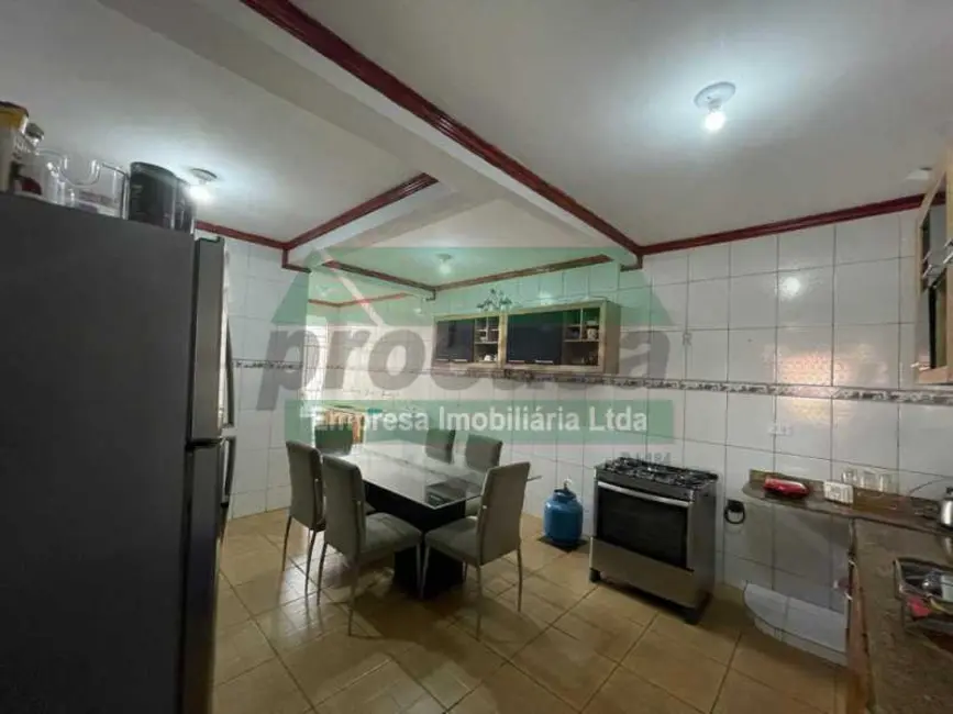 Foto 8 de Casa com 3 quartos à venda e para alugar, 425m2 em Manaus - AM
