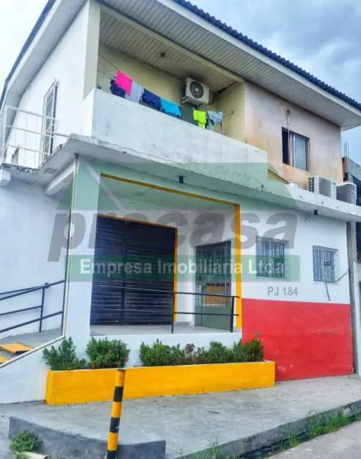Foto 1 de Casa Comercial com 2 quartos à venda, 108m2 em Manaus - AM