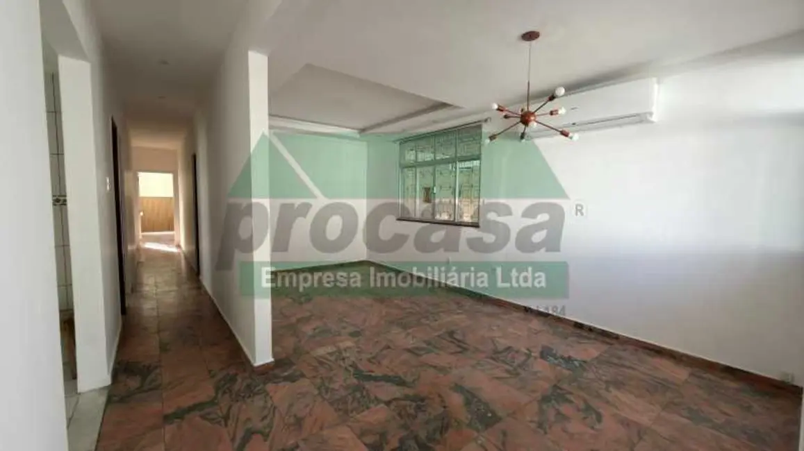 Foto 4 de Casa com 5 quartos para alugar, 184m2 em Manaus - AM
