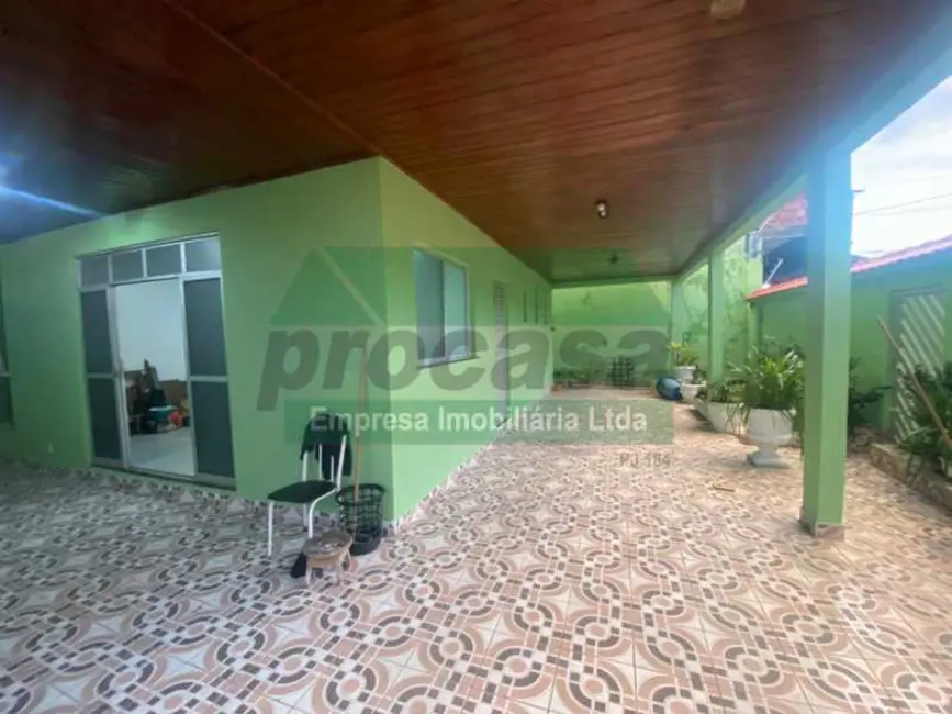 Casa com 4 quartos à venda e para alugar, 372m2 em Manaus - AM - imagem 2 Foto 2 de Casa com 4 quartos à venda e para alugar, 372m2 em Manaus - AM